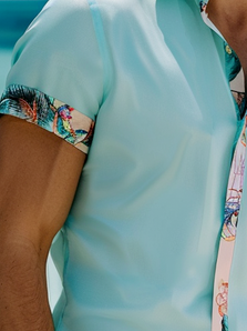 Side view of Men Casual Plain Summer Natural Short Sleeve Regular H-Line Regular Shirt Collar Aloha Shirts